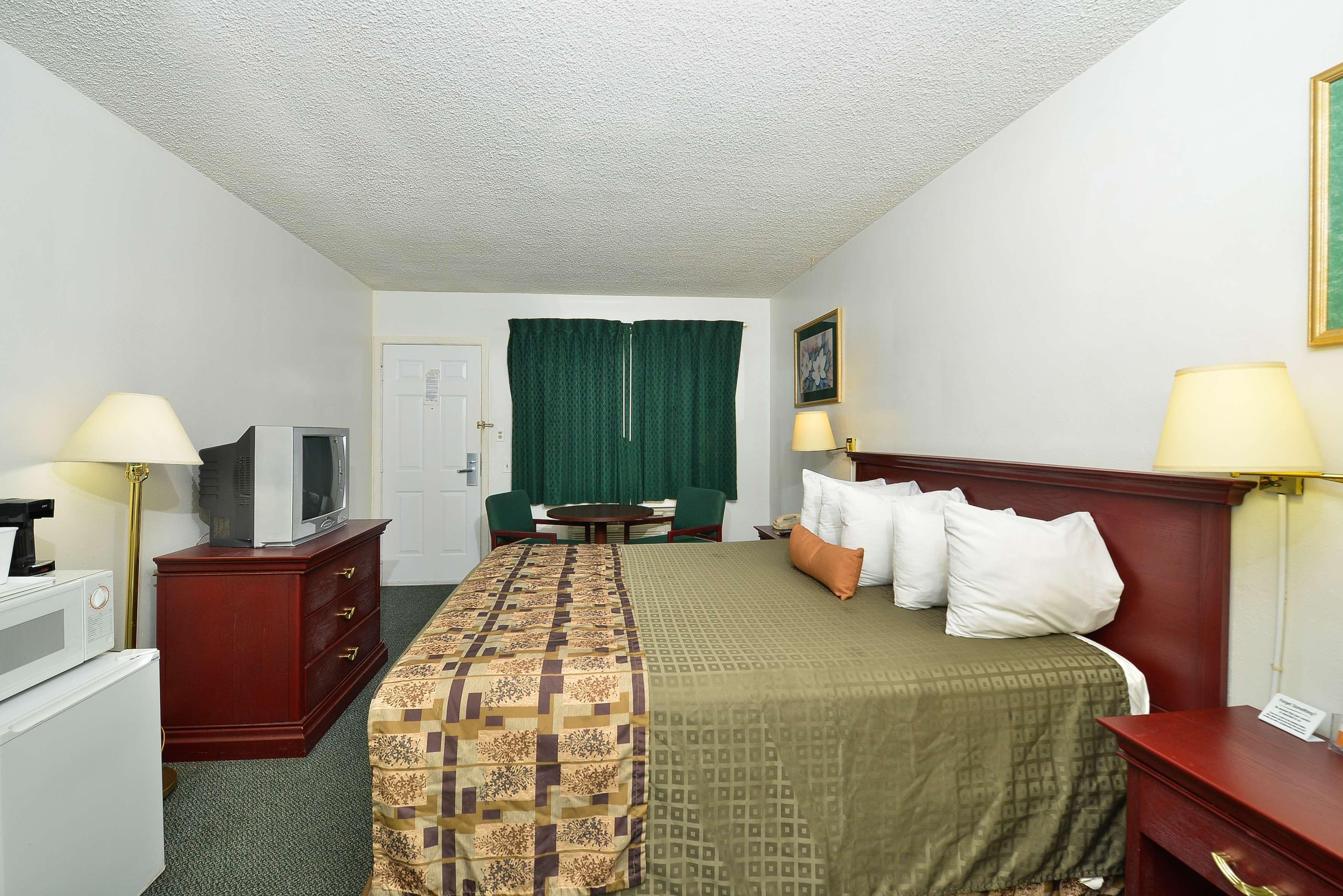 Americas Best Value Inn - Chico Bilik gambar